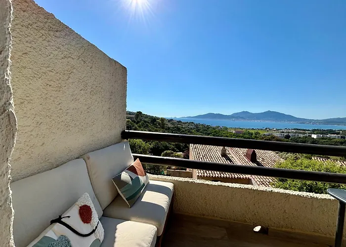 Studio Vue Mer A Porticcio Piscine Et Parking